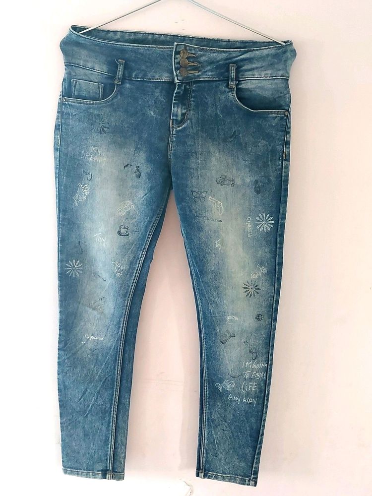 Embroidered Light Wash Jeans