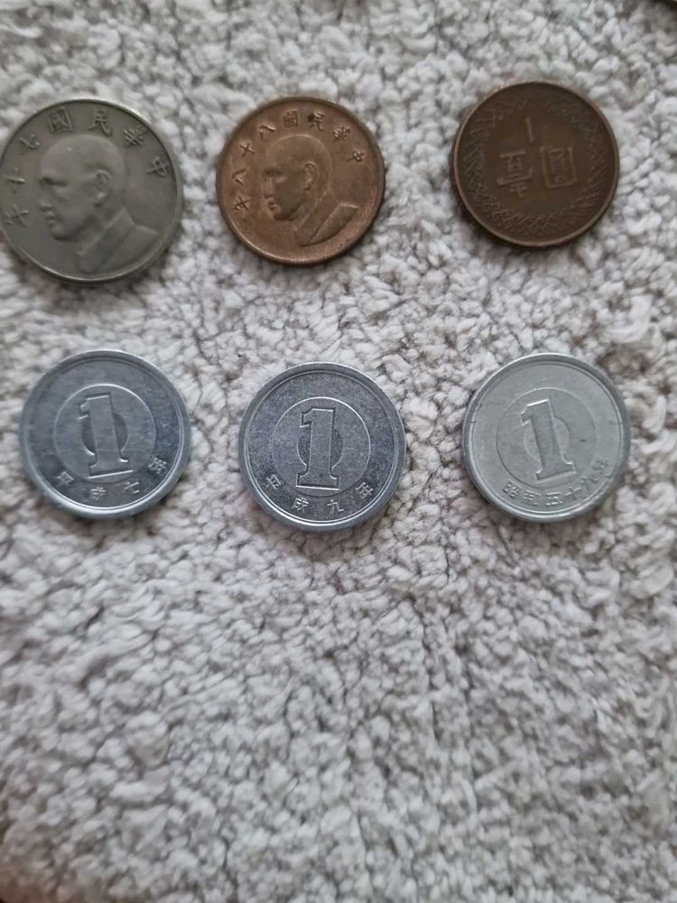 Mixed Currency Collection