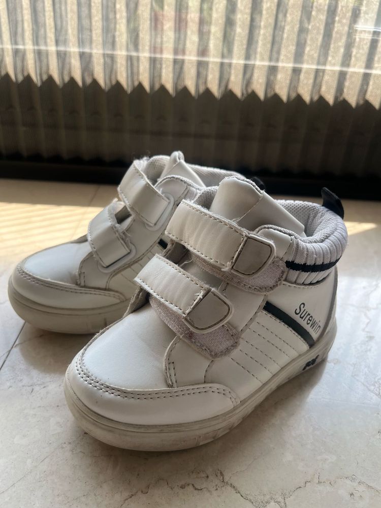 Cute White Sneakers - bought from Stelatoes