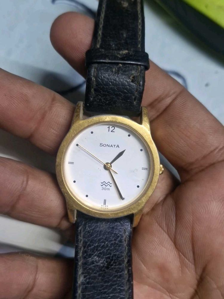 not working Sonata Watch - Classic Timepiece