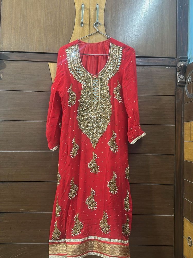 Elegant Red Embroidered Kurta