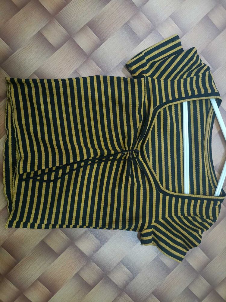 Striped Black &amp; Gold Top