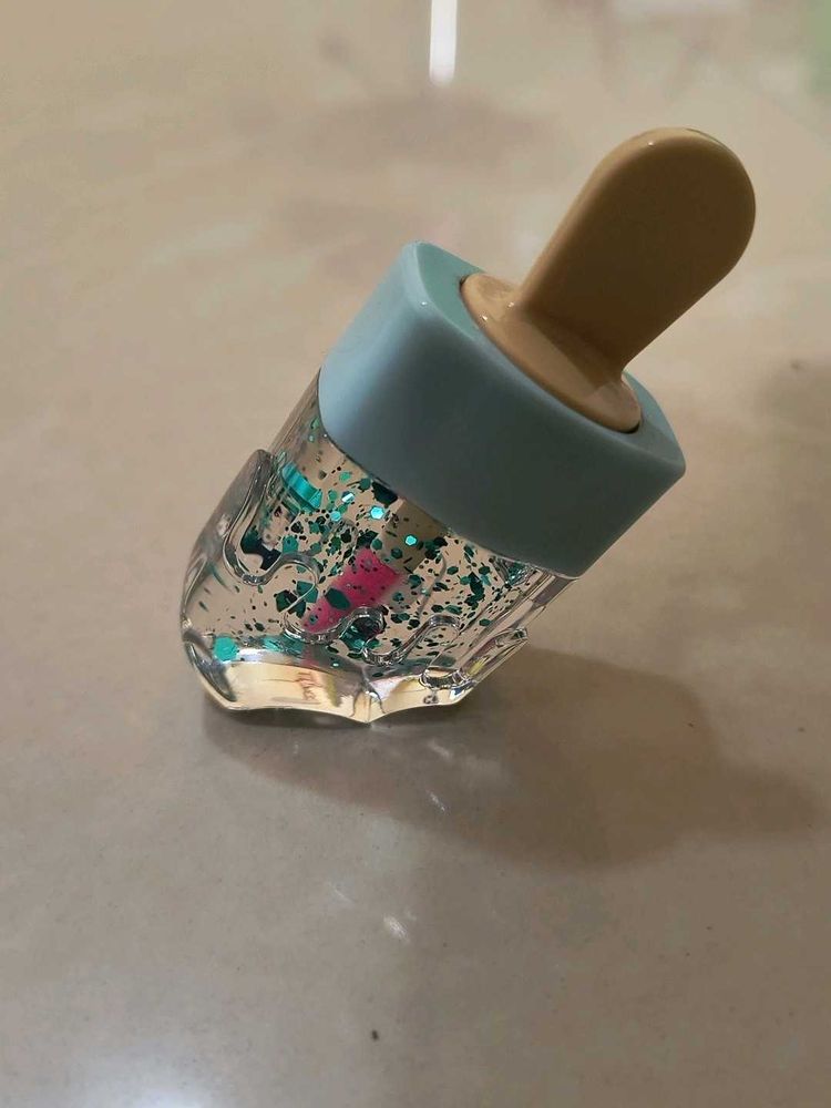 Colour Changing Lip Gloss