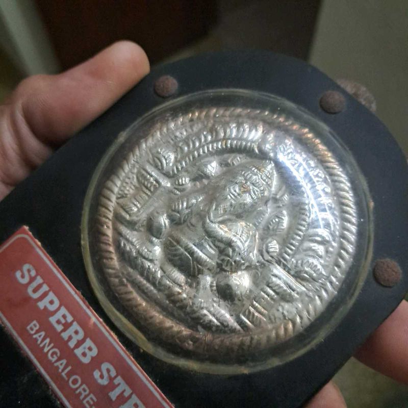 Vintage Keyholder Contains Real Silver Foil