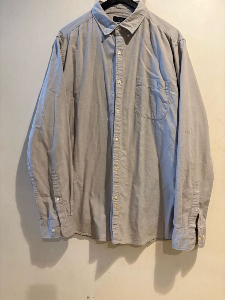 Casual Button-Down Shirt