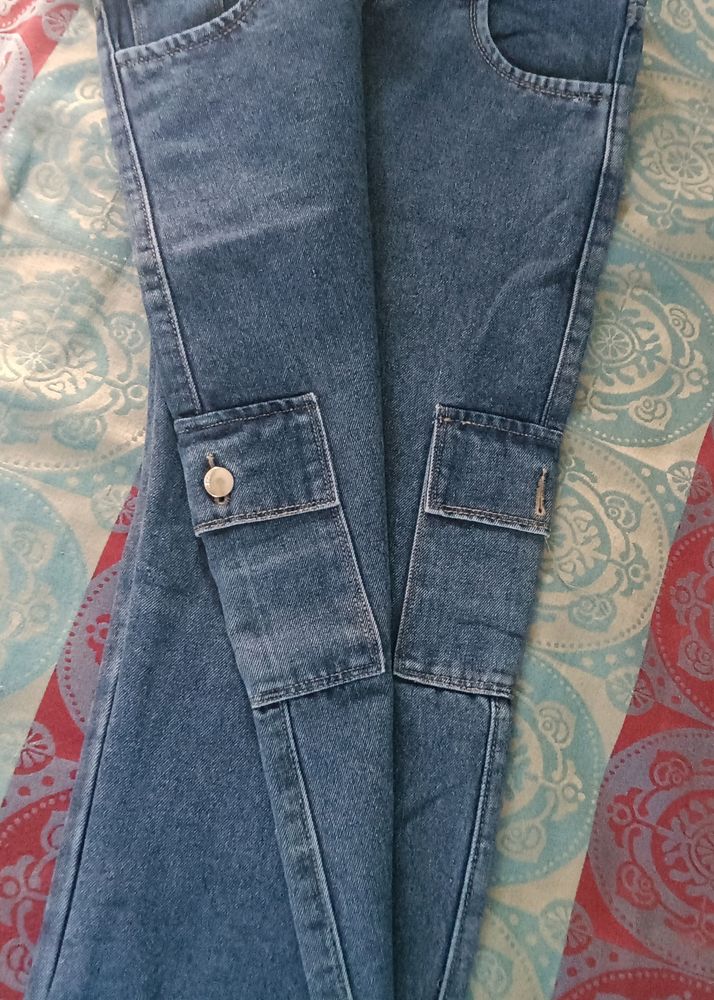 Cargo Jeans