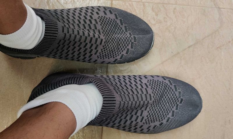 Sports Shoes