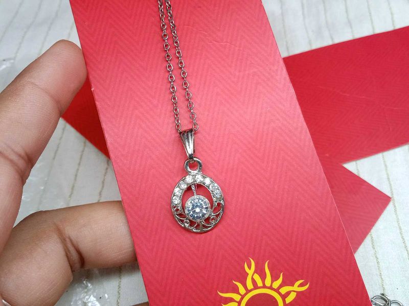 Elegant Silver-Tone Pendant Necklace