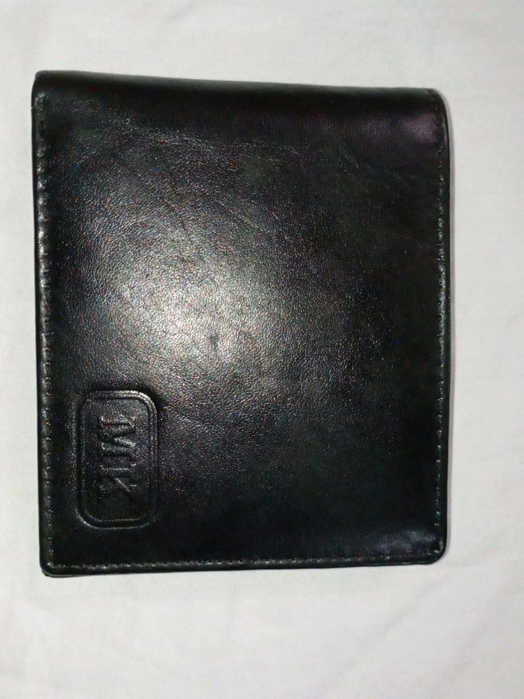 MK LEATHER WALLET