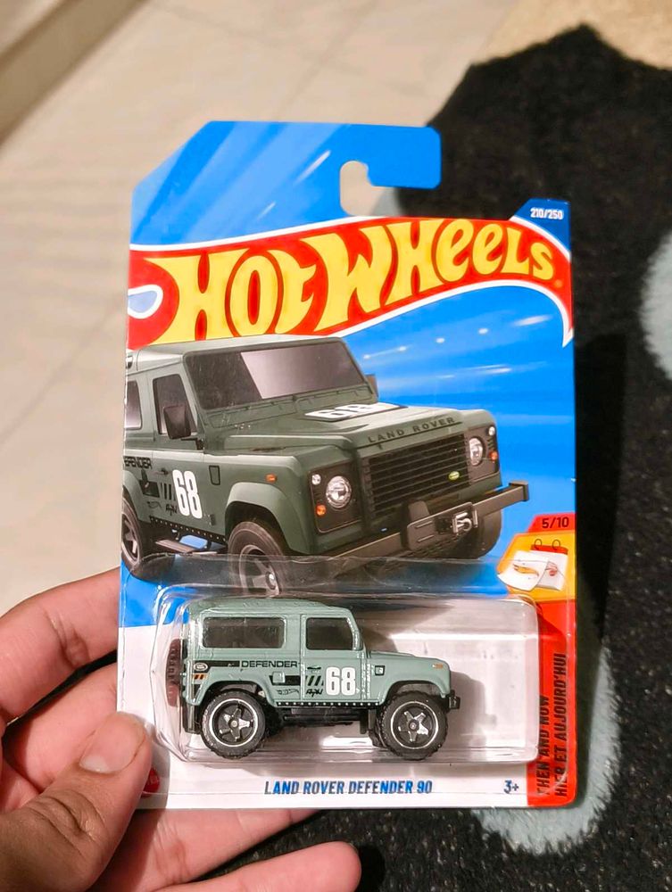 Hot Wheels Land Rover Defender 90