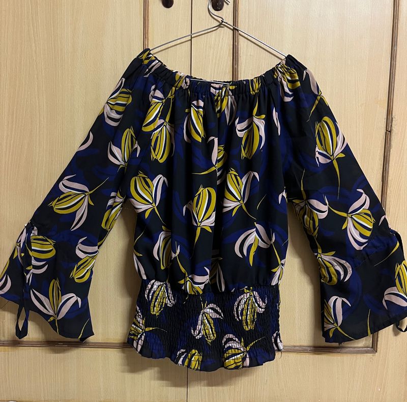 Off Shoulder Top Stretchable material!