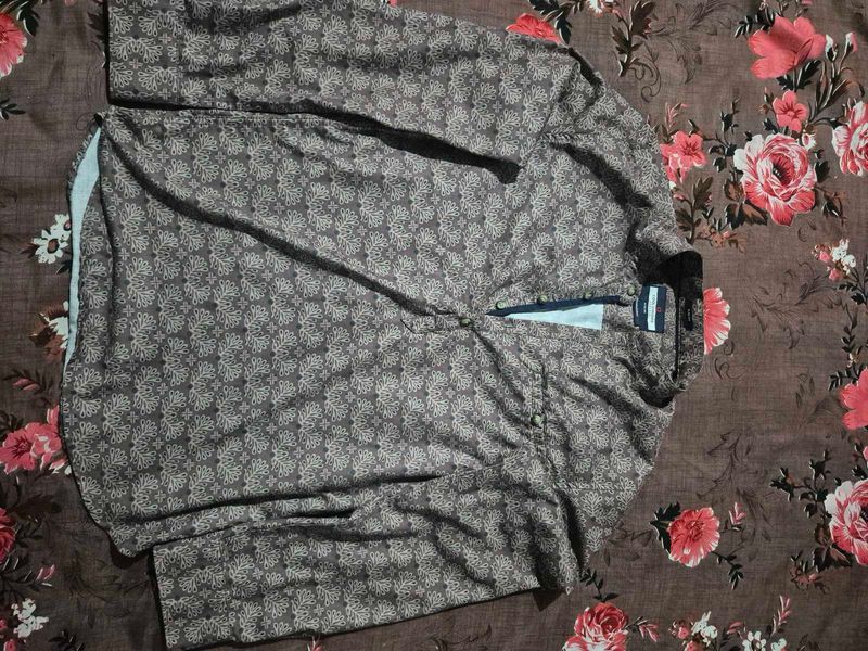 Patterned Long Sleeve Shirt