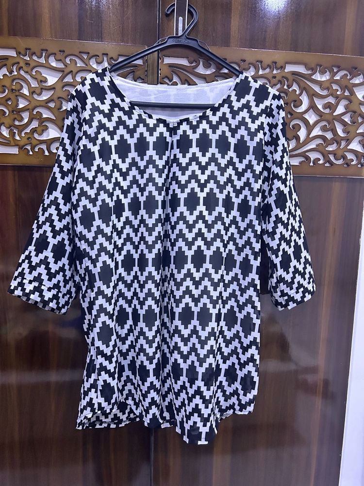 Geometric Print Blouse
