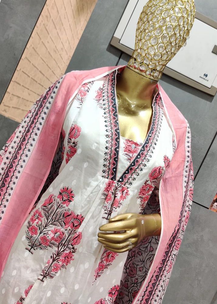Heavy Cotton Embellished kurta Set With Dupatta
