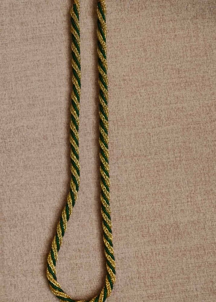 Stylish Green &amp; Gold Chain