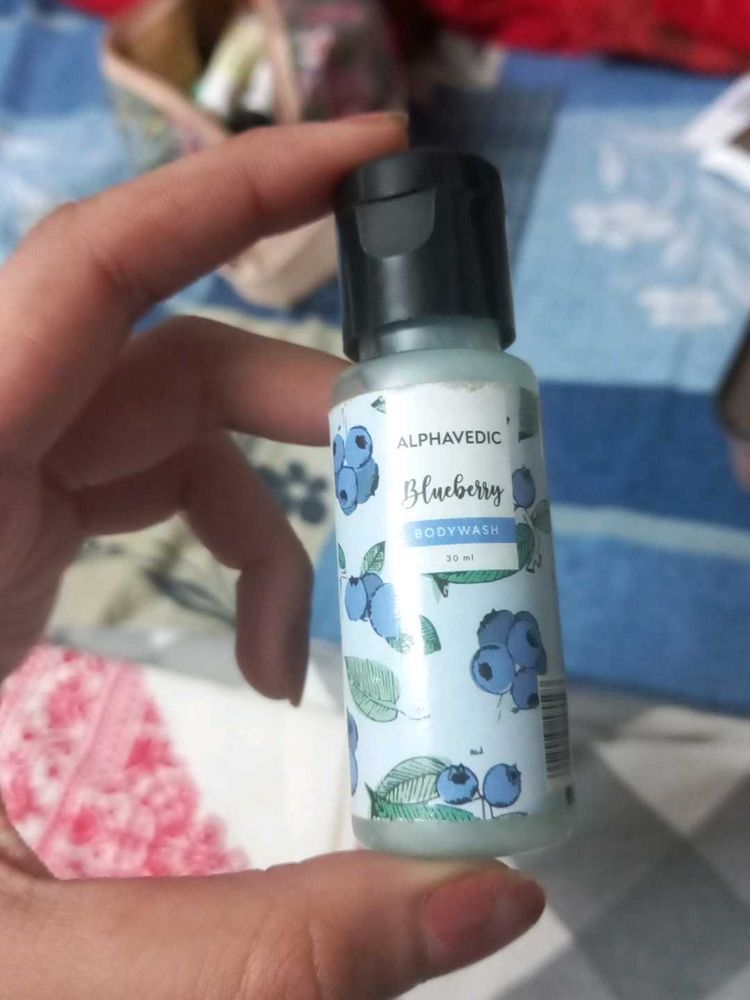Alphavedic Blueberry Bodywash