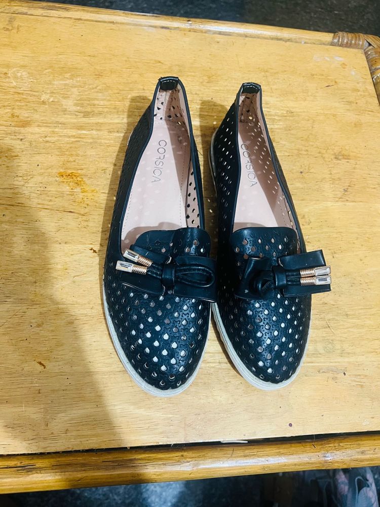 Corsica Black Flats - Size 7