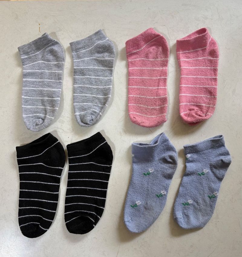 Set of 4 Socks - Used