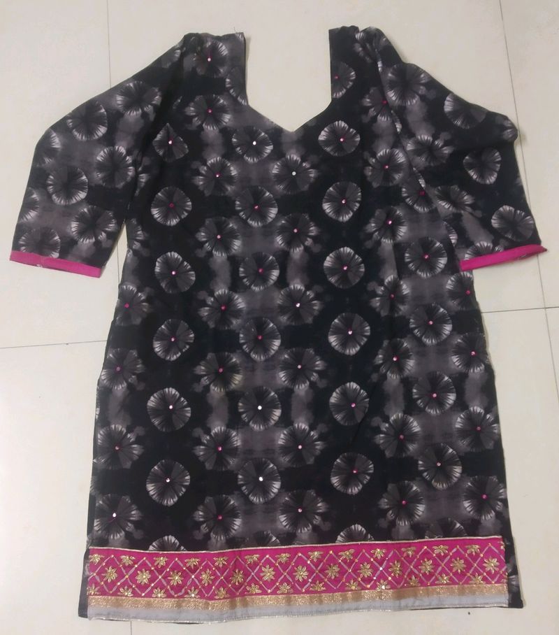 Short Kurti to Pair With Dhotti/Salwar