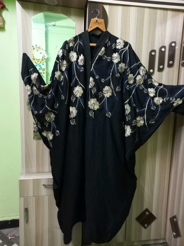 Black Embroided Abaya
