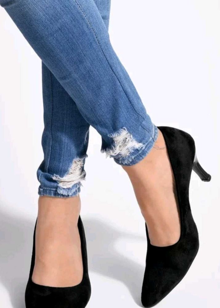 Shoetopia Pointed Toe Suede Slim Heel Pumps