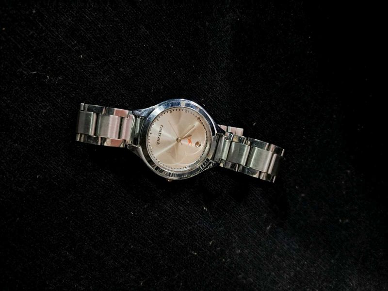 Stunners White Dial Metal Strap Watch