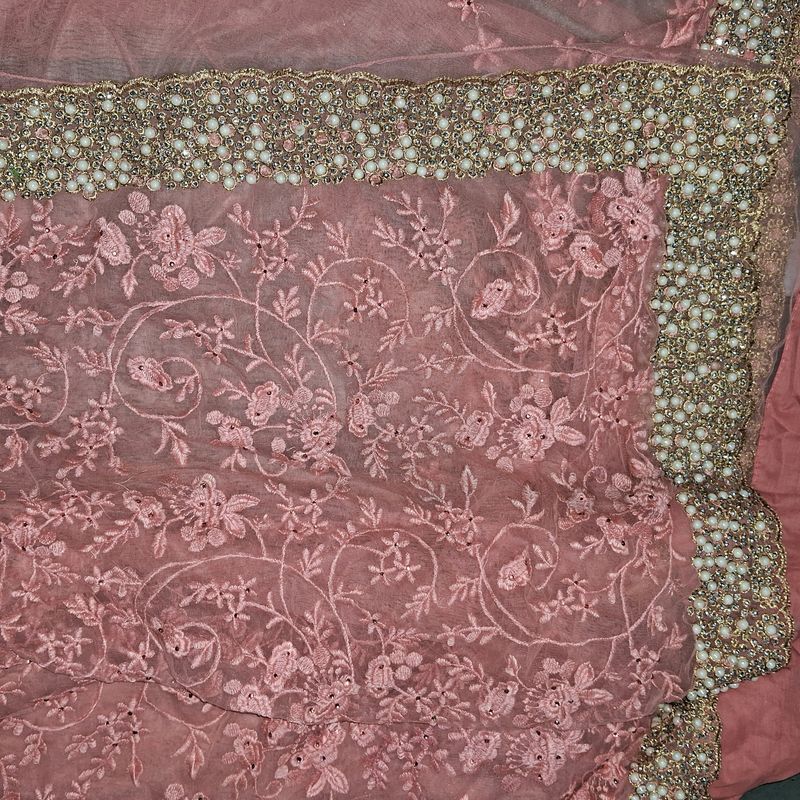 🧡Net Saree With Beautiful Embroidery Design