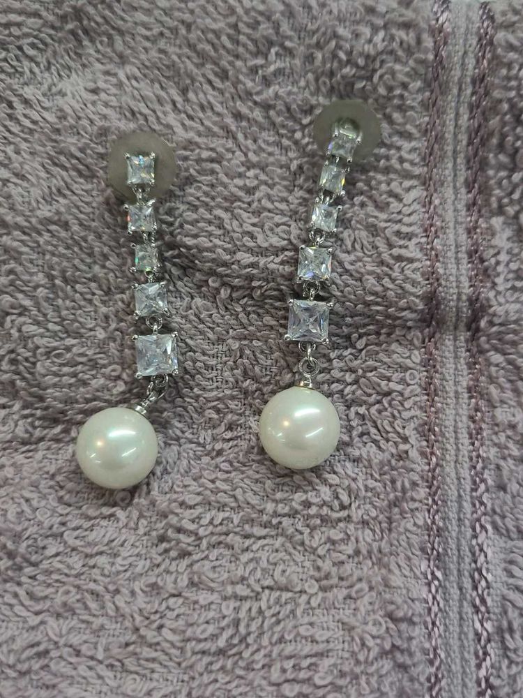 Elegant Pearl Drop Earrings