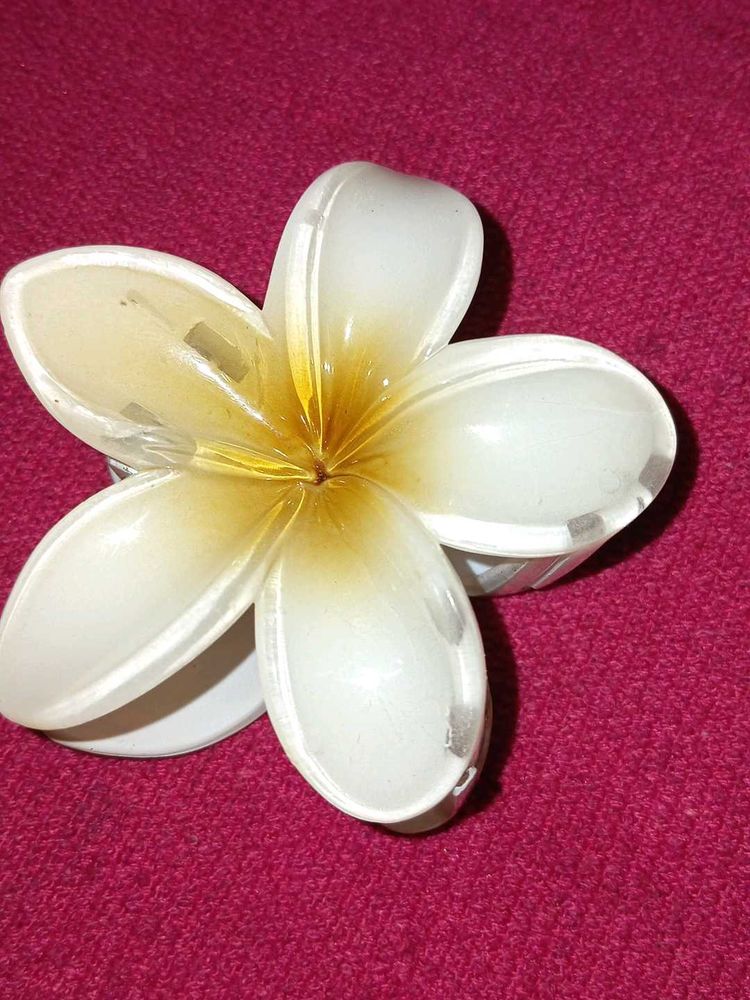 White Flower Hair Clip