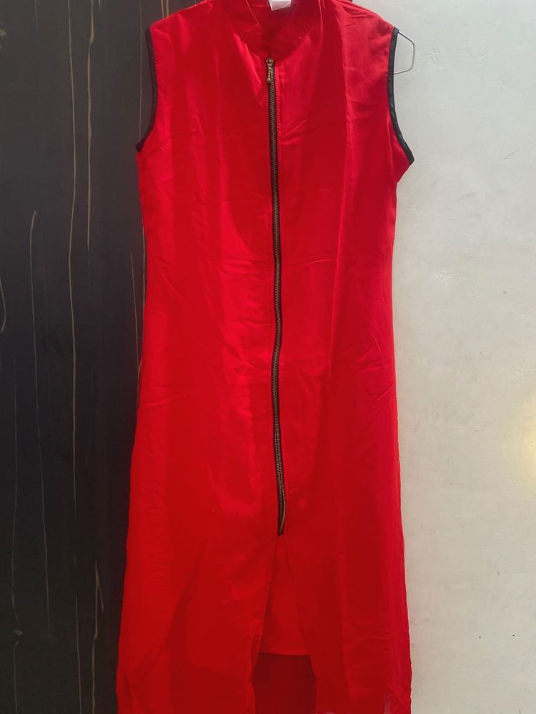 Red Sleeveless Kurta
