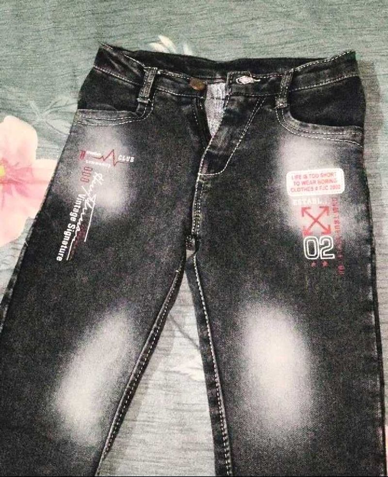 Graphic Print Jeans  For  Boy