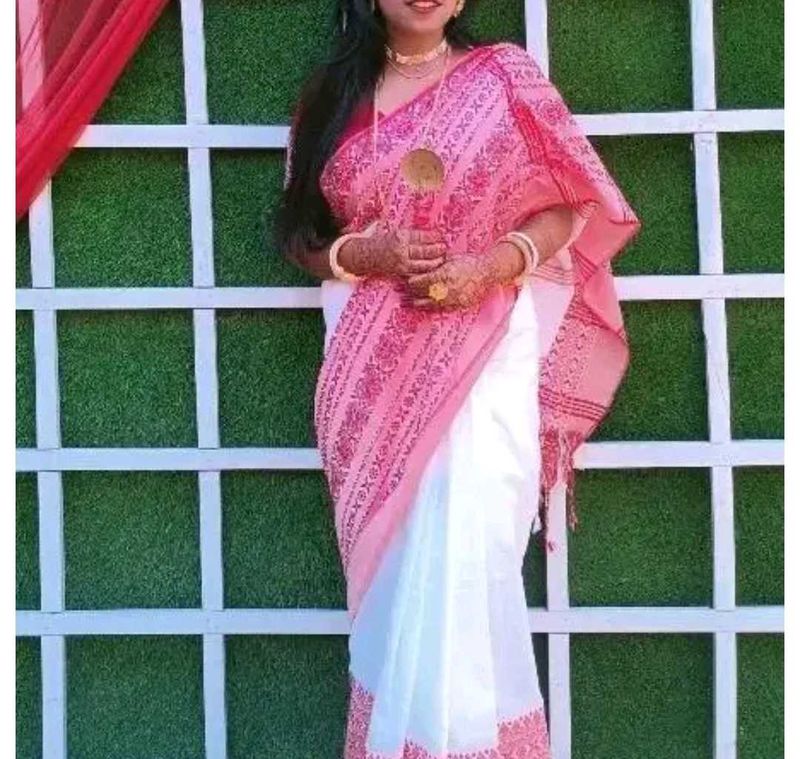 Begumpuri Red White Khadi Cotton Saree