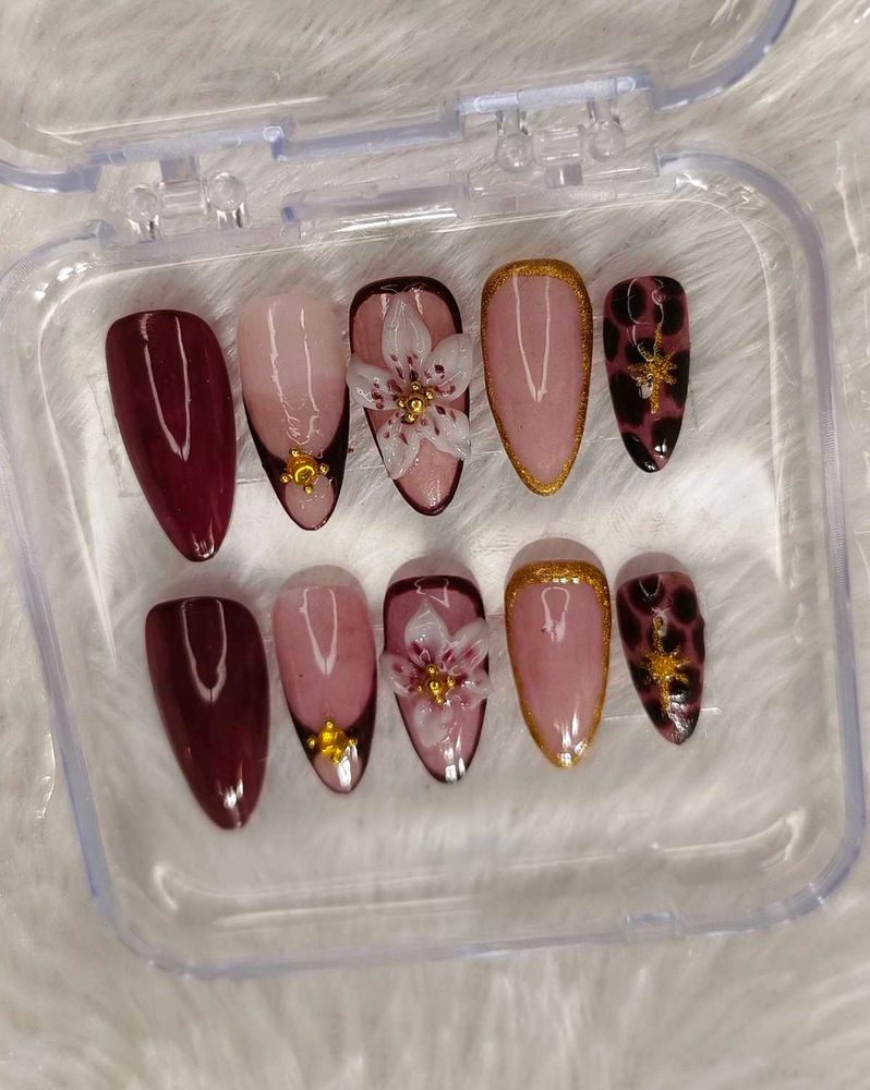 Press-On Nail Set