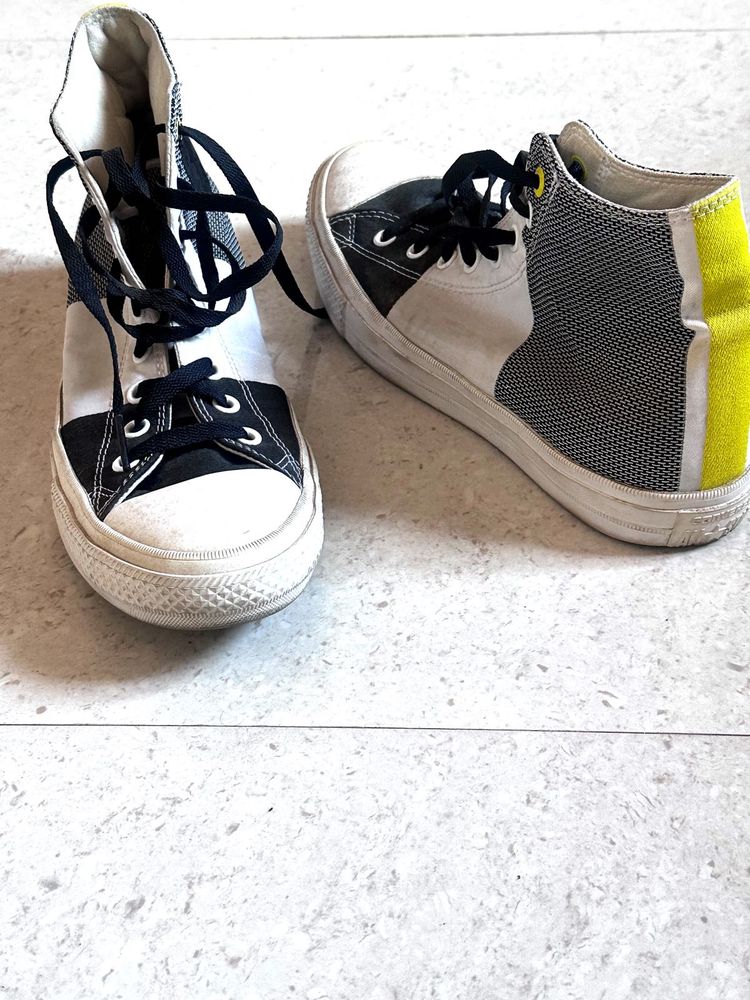 Converse Chuck Taylor II (Lunarlon) Sneakers