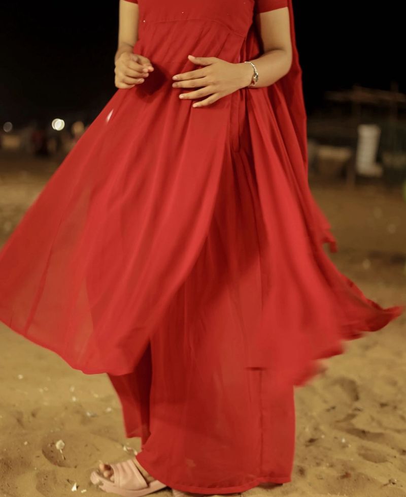 Minnale  movie recreation Reena Red