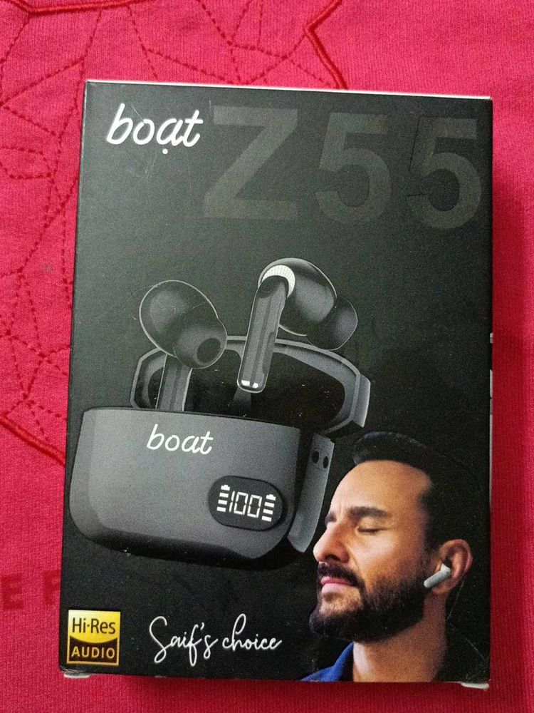 Boat Airbuds Z55 With Display Battery Level