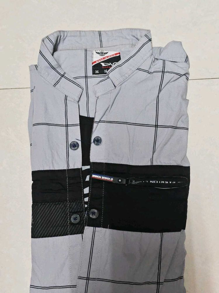 Men&#39;s Plaid Casual Shirt