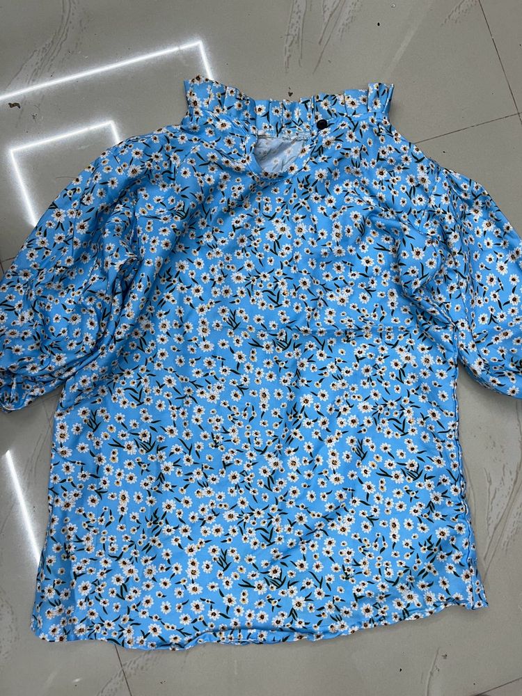 Beautiful Blue Floral Top