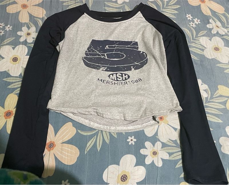 Long Sleeve Crop Top