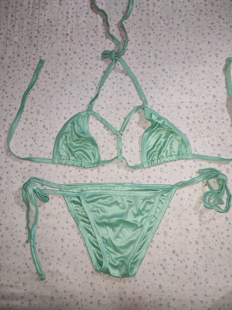 A Beautiful 👙set 🆕