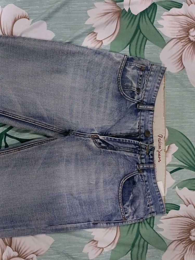 Fashian Jeans - Classic Light Wash Denim