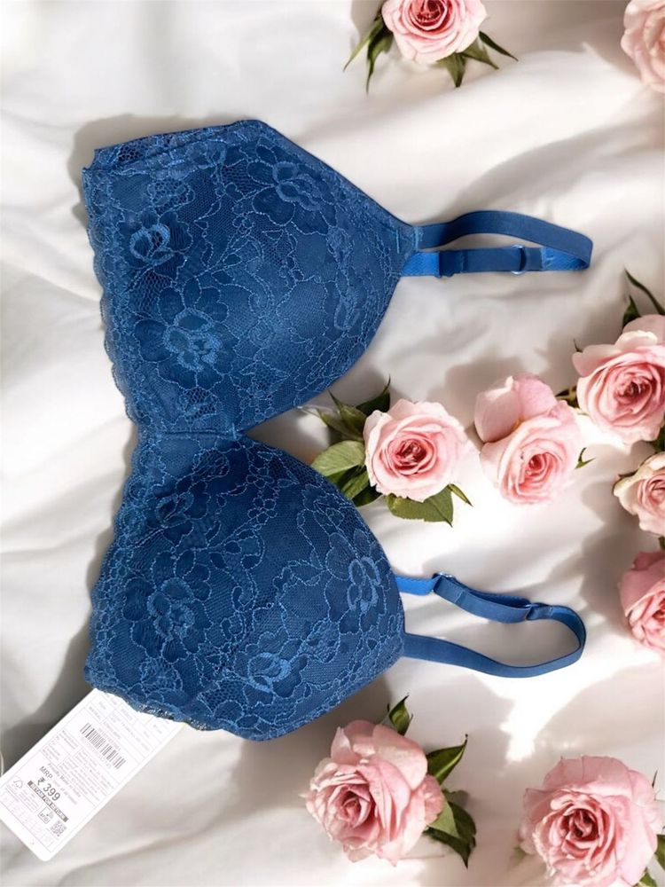 Elegant Lace Padded Bra – Navy Blue