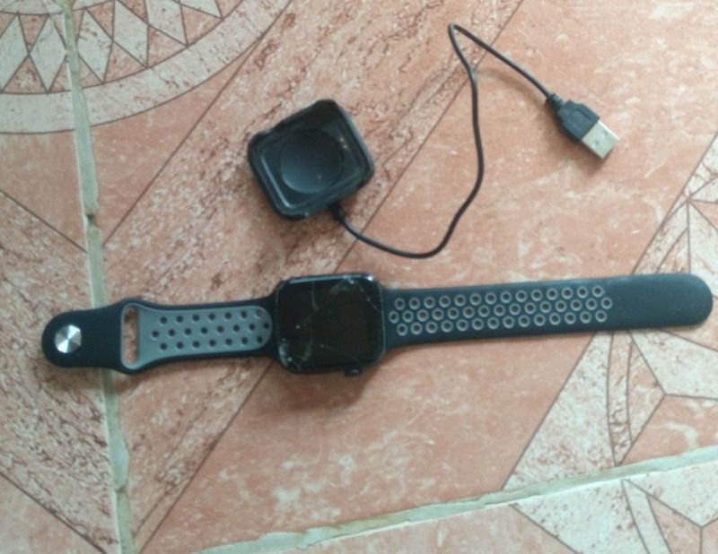 Smart Watch......😍😍😍😍