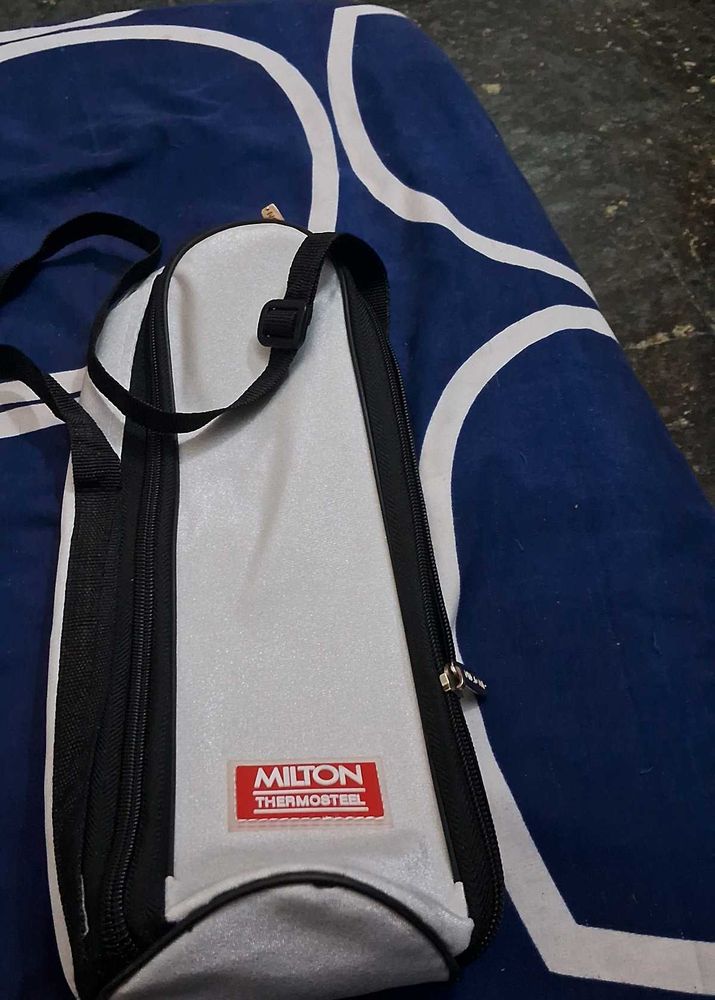 Milton  thermosteel l litre flask  bag