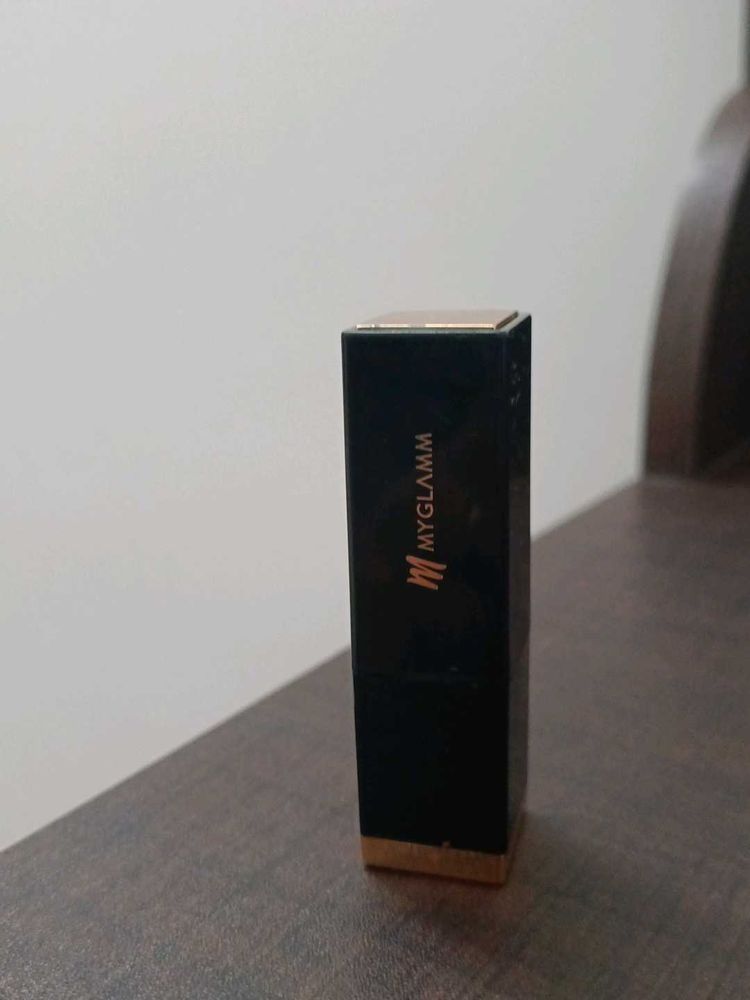 MyGlamm Lipstick