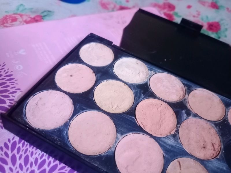 MAC Concealer