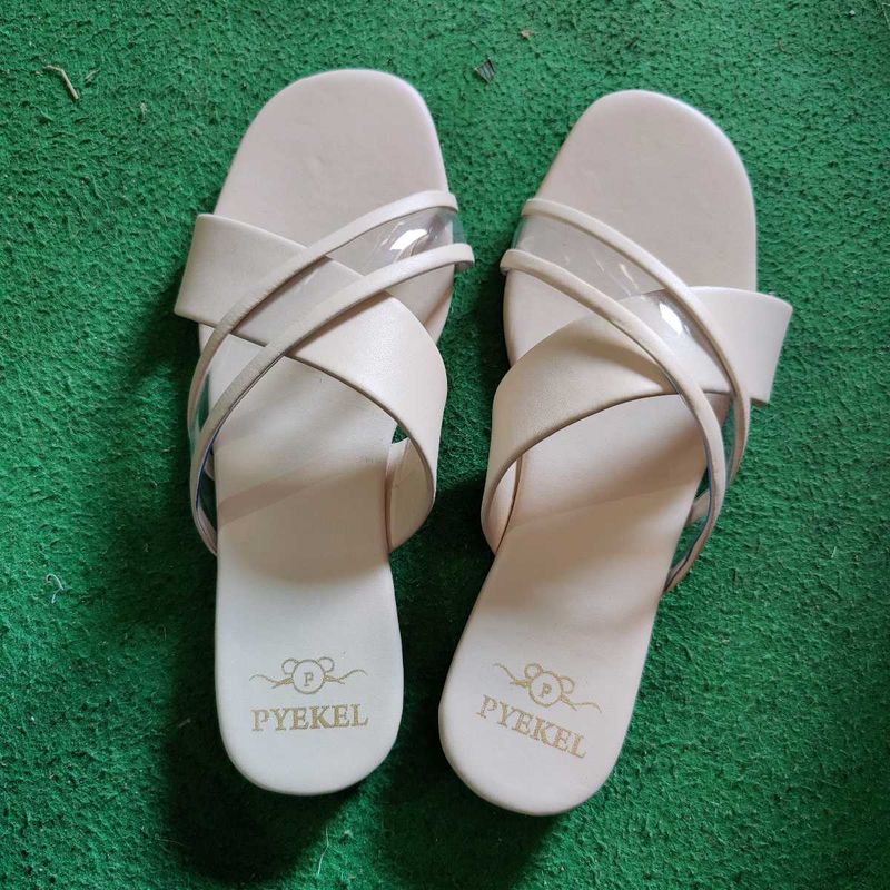 Women Flats