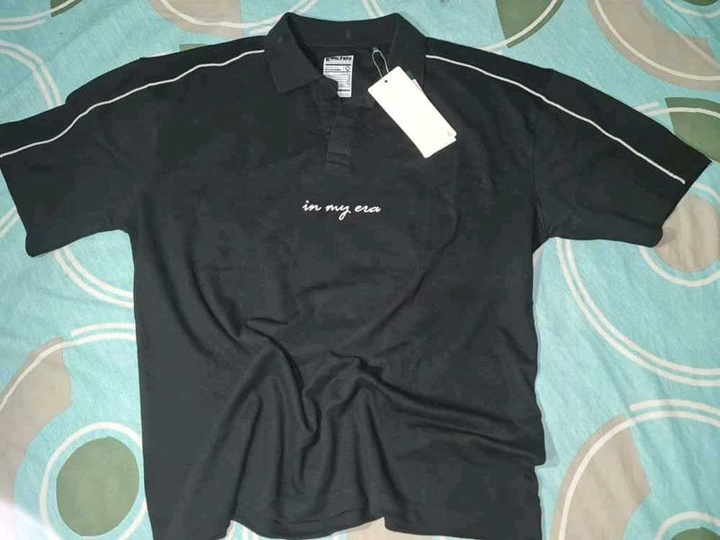 BlackPolo TShirt with White Trim Size:M