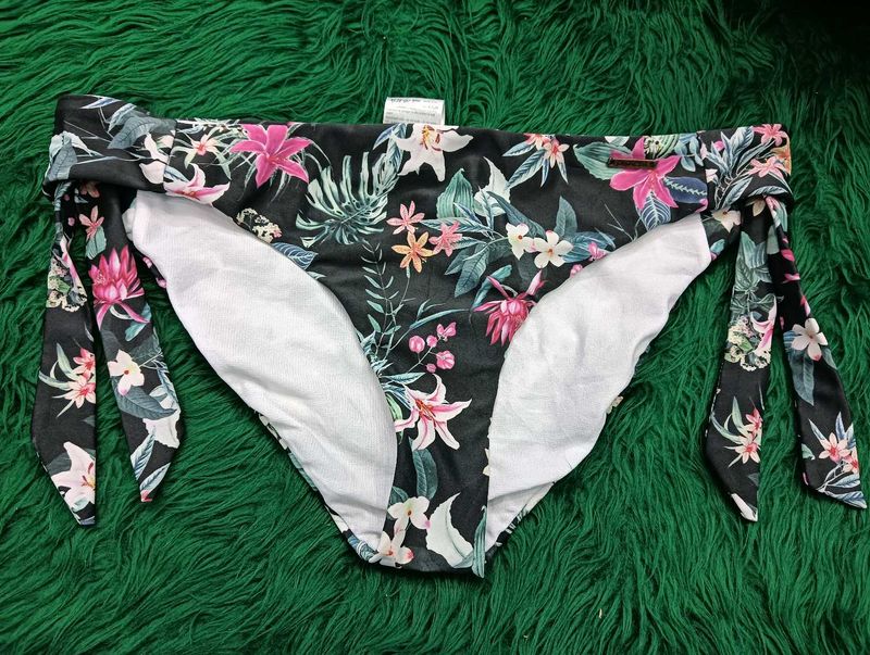 Floral Bikini Bottom💞🆕