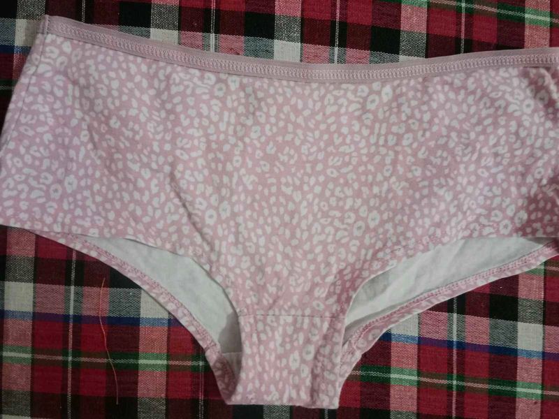 🌸 Pink &amp; White Polka Dot Cotton Panty 🌸